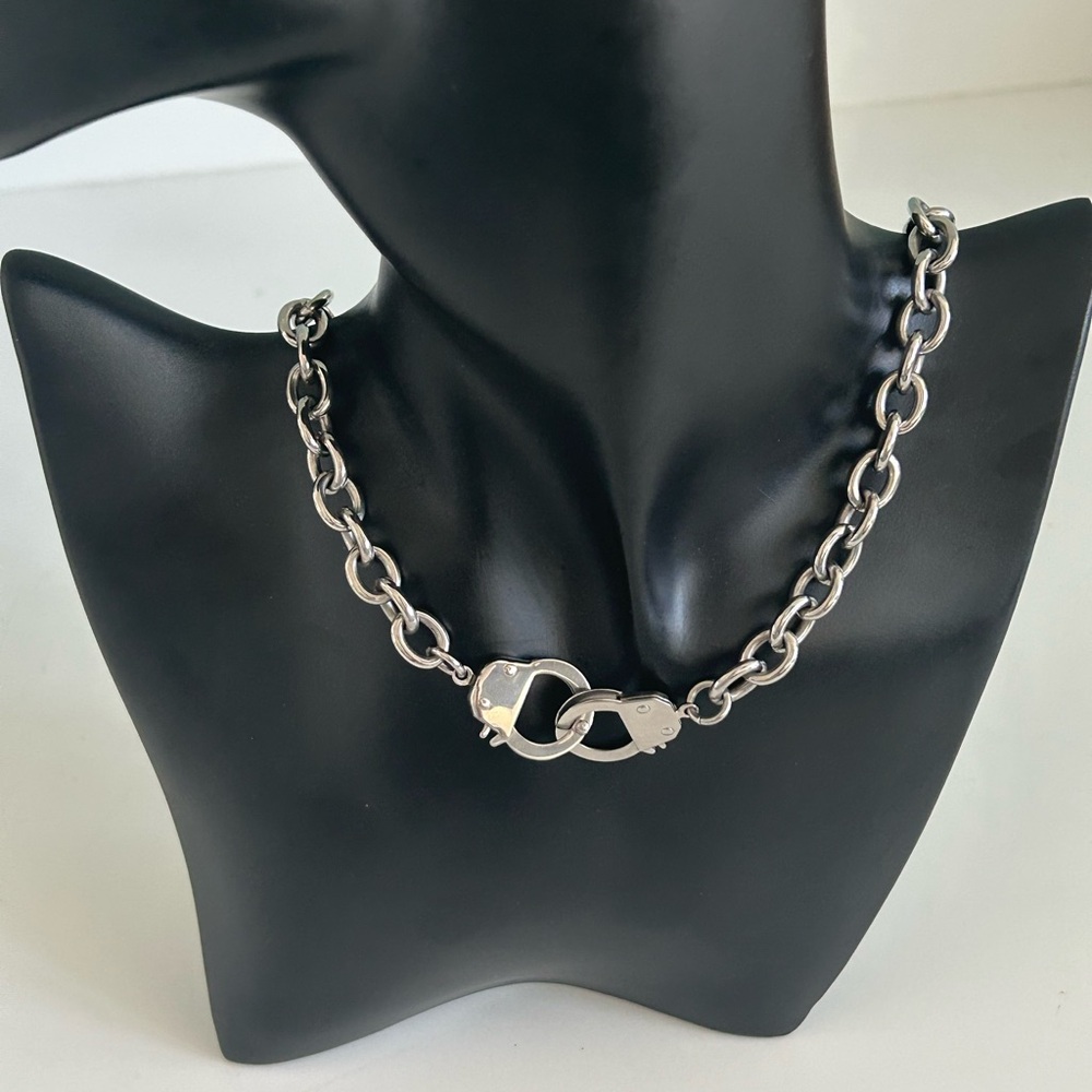 Stainless Steel Handcuff Choker